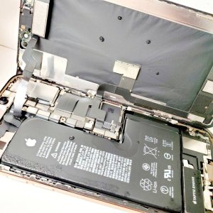 iPhone XS 水没修理