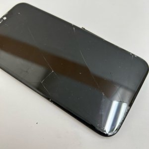 iPhone11 液晶交換