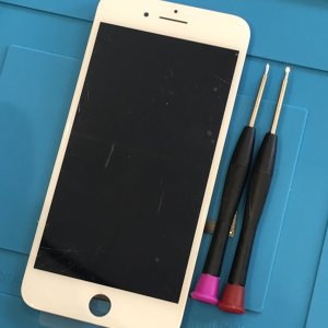 iPhone7plus フロントパネル交換