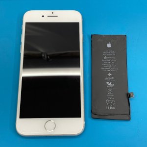 iPhone8 バッテリー交換修理