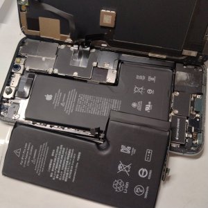 iPhone11ProMax　バッテリー交換