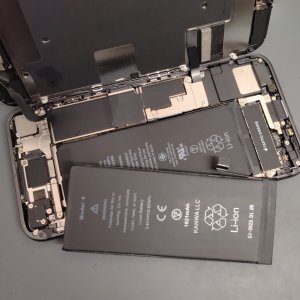 iPhone8　バッテリー交換