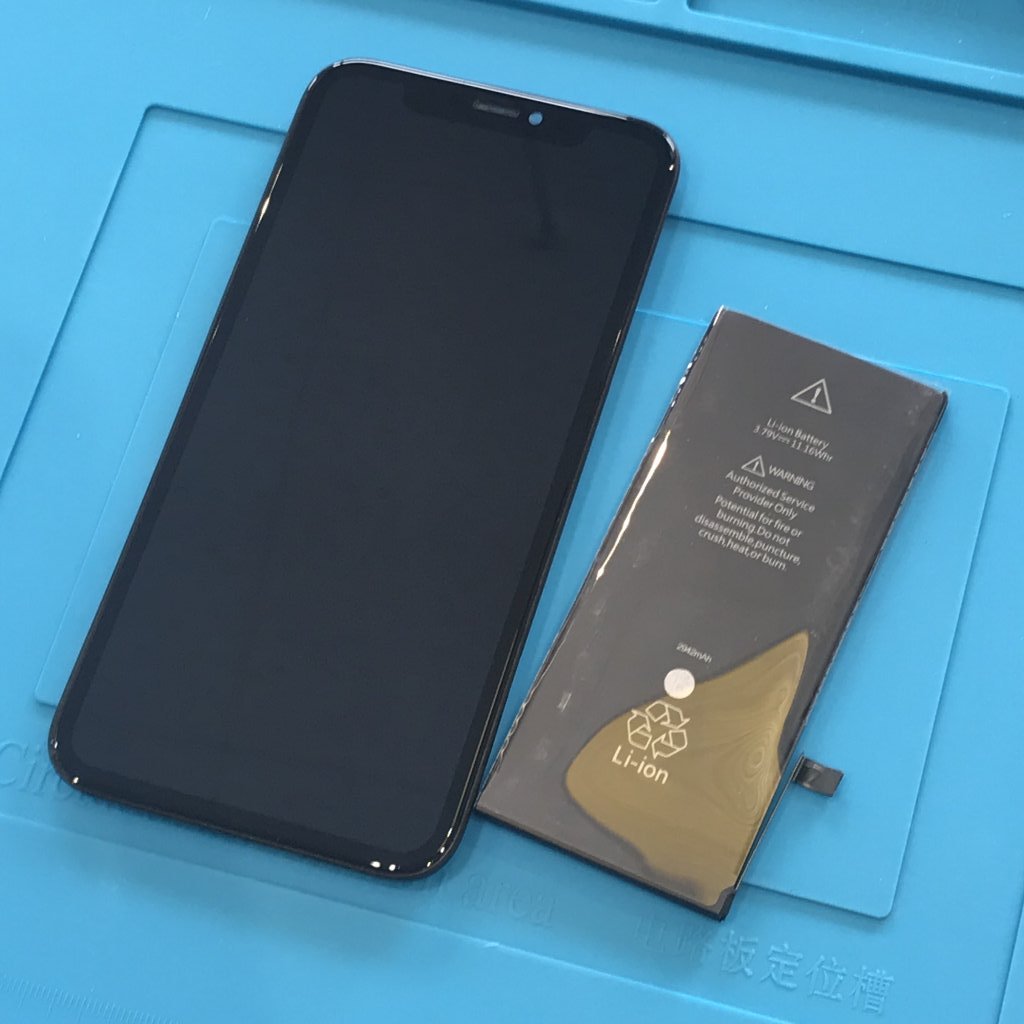 iPhoneXR フロントパネル交換 バッテリー交換
