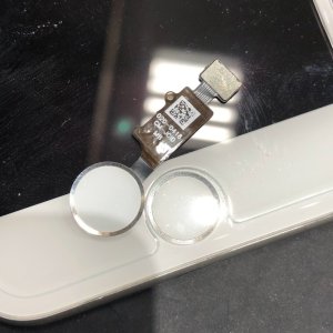 iPhone8 ホームボタン交換