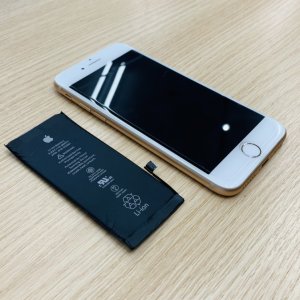 iPhone8 バッテリー交換