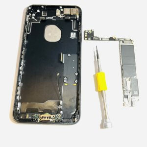 iPhone7 Plus ライトニングドック交換 充電ケーブルを刺しても充電ができない…