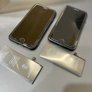iPhone8 バッテリー交換 ２台同時修理