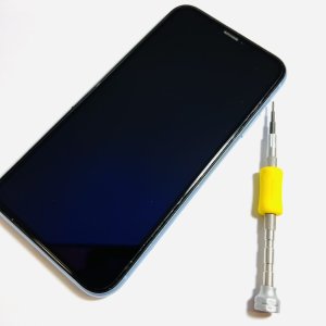 iPhone XS 基板修理 朝起きたら電源が落ちるようになり…