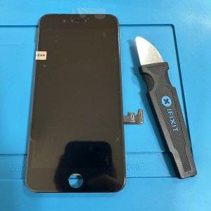 iPhone8Plus パネル交換