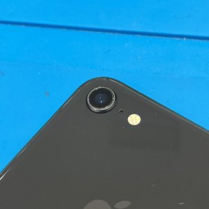 iPhone8 アイフォン8 アウトカメラレンズ修理