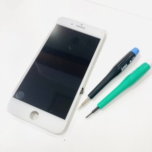 iPhone8Plus 液晶交換修理