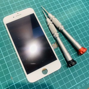 iPhone7 フロントパネル交換