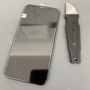 iPhone11 フロントパネル交換