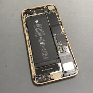 iPhone8 バッテリー交換
