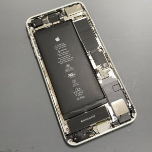 iPhone8Plus バッテリー交換