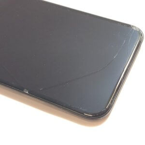 iPhoneX 画面が割れてしまった… 強化ガラスを張っていたのに…