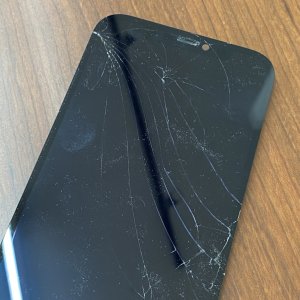 iPhone12 フロントパネル交換