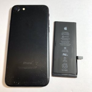 iPhone7 バッテリーを交換したい!!充電が減る…