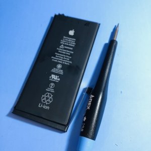 iPhone7 設定から確認できるバッテリー表示に修理という文字が…