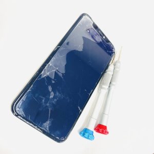 iPhone11 液晶交換