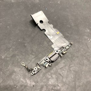 iPhoneSE2 ライトニング交換