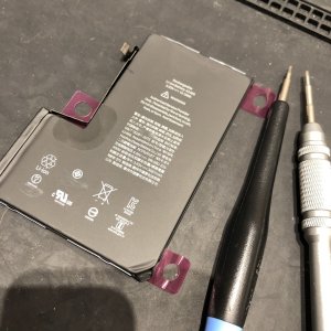 iPhone12ProMax バッテリー交換