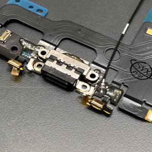 iPhone7 ライトニング交換