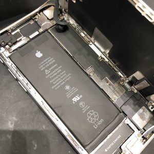 iPhone8 バッテリー交換