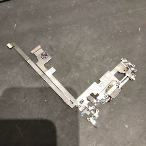 iPhone12ProMax ライトニング交換