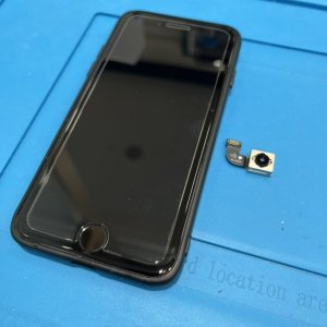 iPhone8 アウトカメラ交換修理