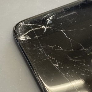 iPhone8 フロントパネル交換