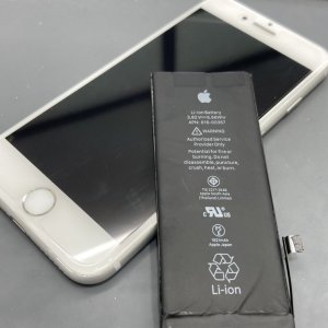 iPhone8 バッテリー交換