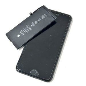 iPhone8plus バッテリー交換修理