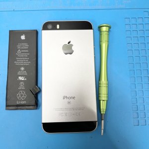 iPhoneSE バッテリー交換修理