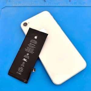 iPhone8 バッテリー交換修理