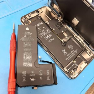 iPhone11pro バッテリー交換修理