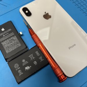 iPhoneXSmax バッテリー交換修理