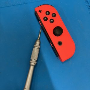 Nintendo Switch ジョイコン修理