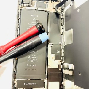 iPhone8 バッテリー交換修理