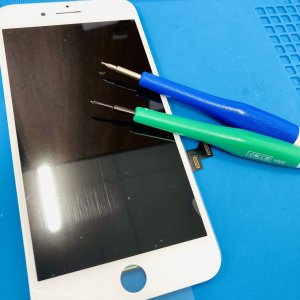 iPhone8Puls 液晶交換修理