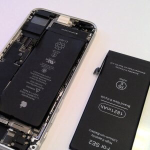 iPhoneSE2バッテリー交換