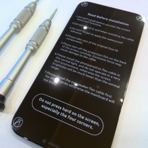 iPhone12ProMaxパネル交換