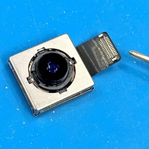 iPhoneXR アウトカメラ修理
