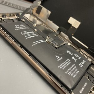 iPhoneXS バッテリー交換修理