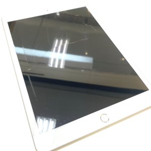 iPad8 パネル交換