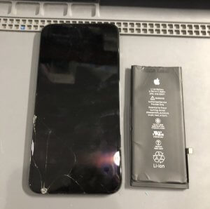 iPhoneXR フロントパネル交換＆バッテリー交換