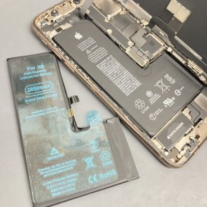 iPhoneXS バッテリー交換修理　MTAY2J/A