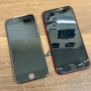 iPhoneSE2 パネル交換