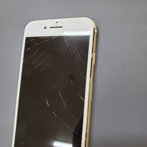 iPhone7 液晶交換