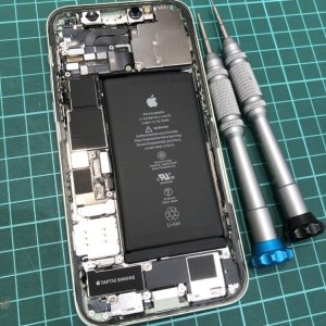 iPhone12 バッテリー交換